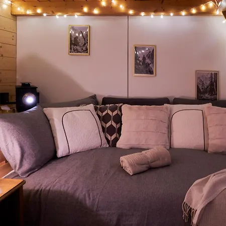 A Theme, 2 Chambres, Vue Sur Les Montagnes * Chalais