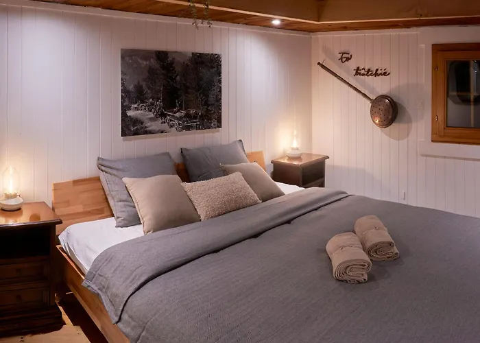 A Theme, 2 Chambres, Vue Sur Les Montagnes Chalais