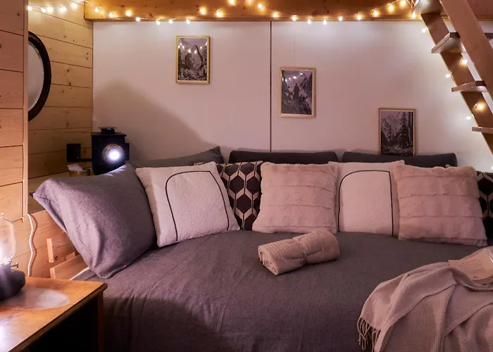 A Theme, 2 Chambres, Vue Sur Les Montagnes * Chalais