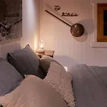 A Theme, 2 Chambres, Vue Sur Les Montagnes Chalais
